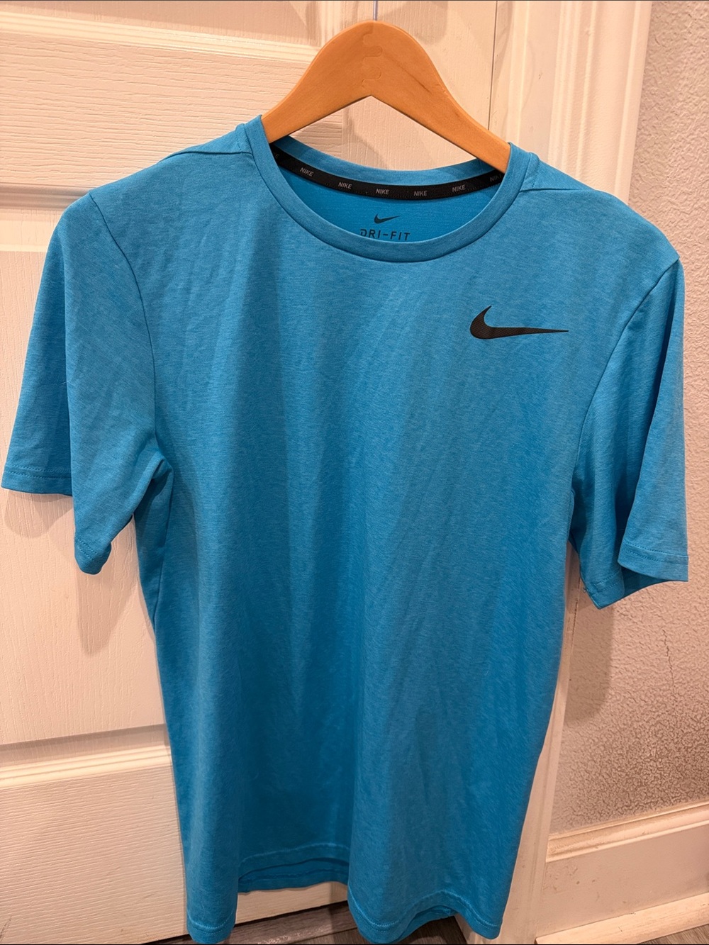 Men’s Nike Dri-FIT Short Sleeve Tee in Turquoise Blue